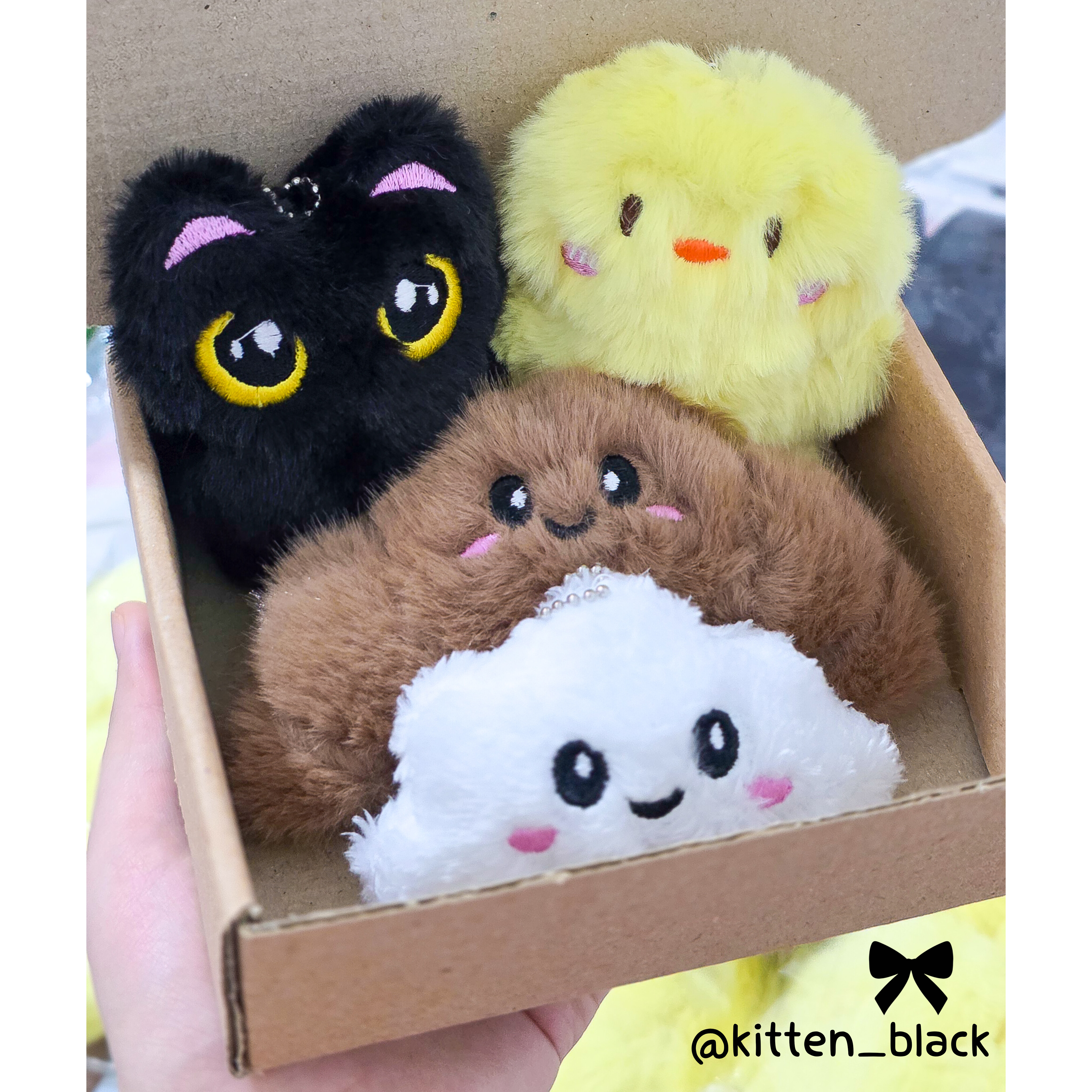 پک چارم ☁️🐣🐈‍⬛🥐